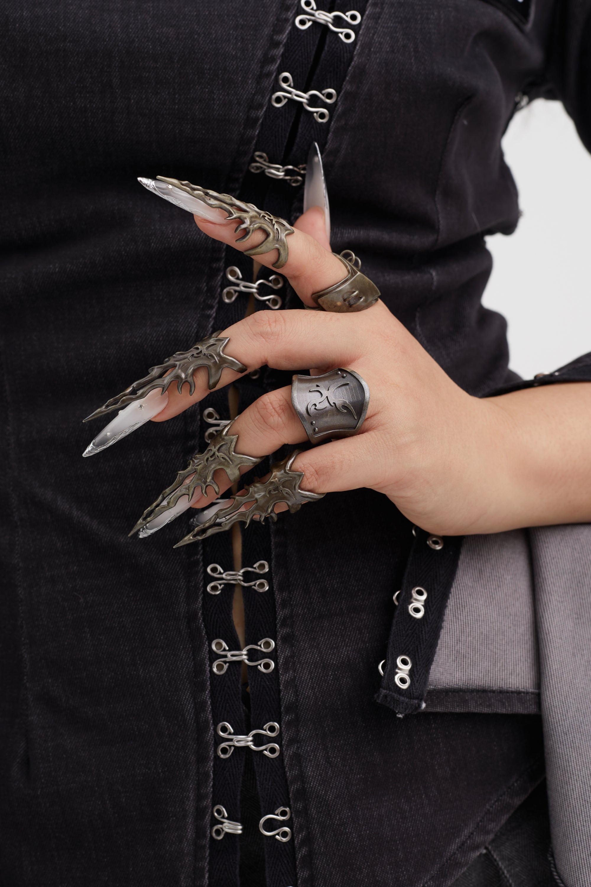 Fervooor Battle Angel Aged Bronze Armor Shield Ring