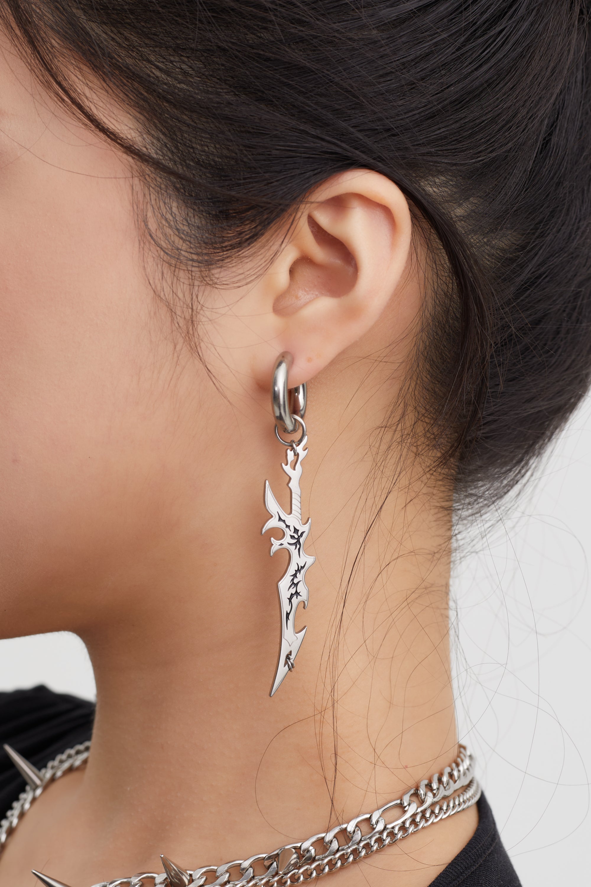Fervooor Acid Knife earrings