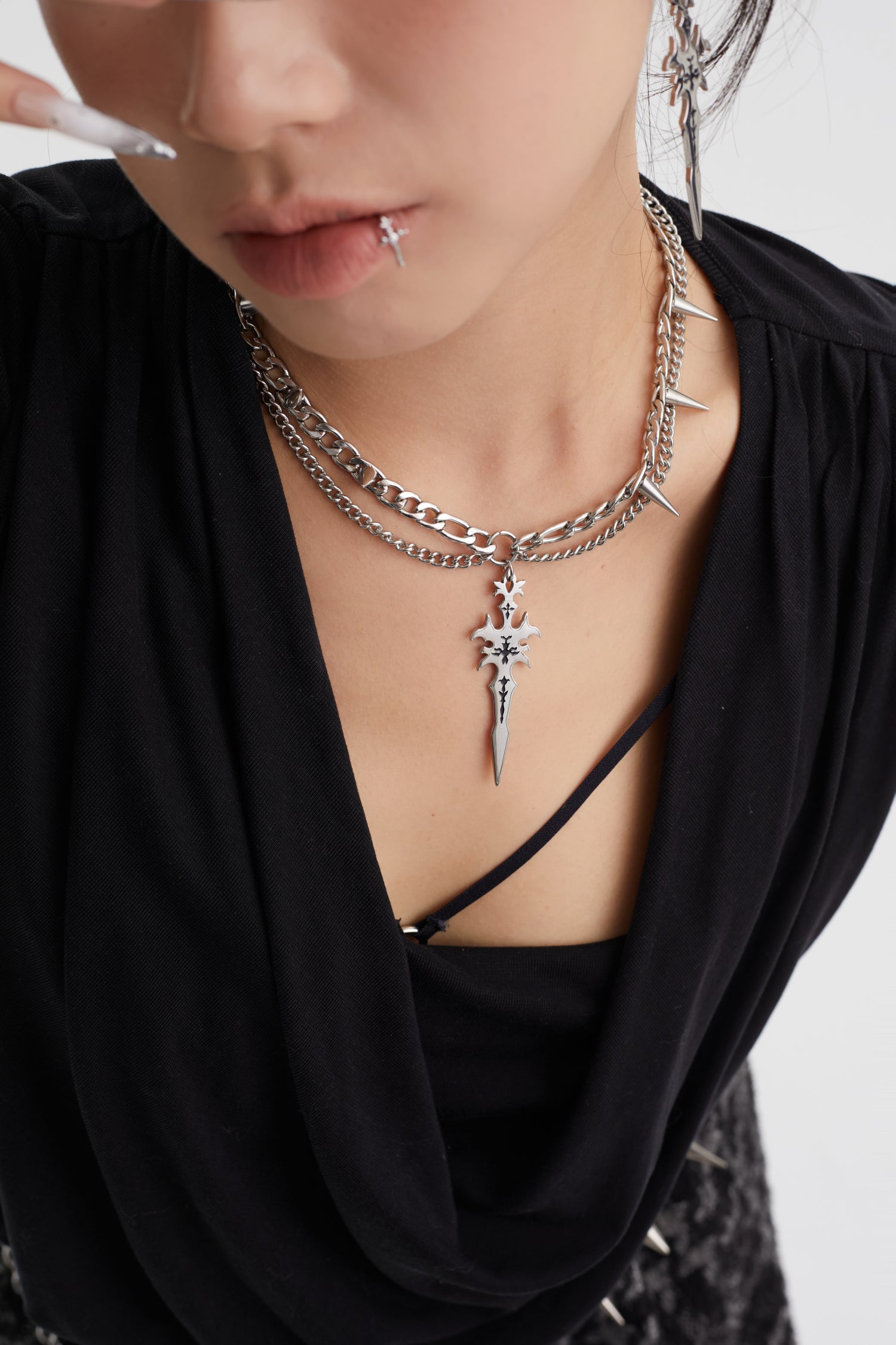Fervooor Acid Style Sword spike layer necklace
