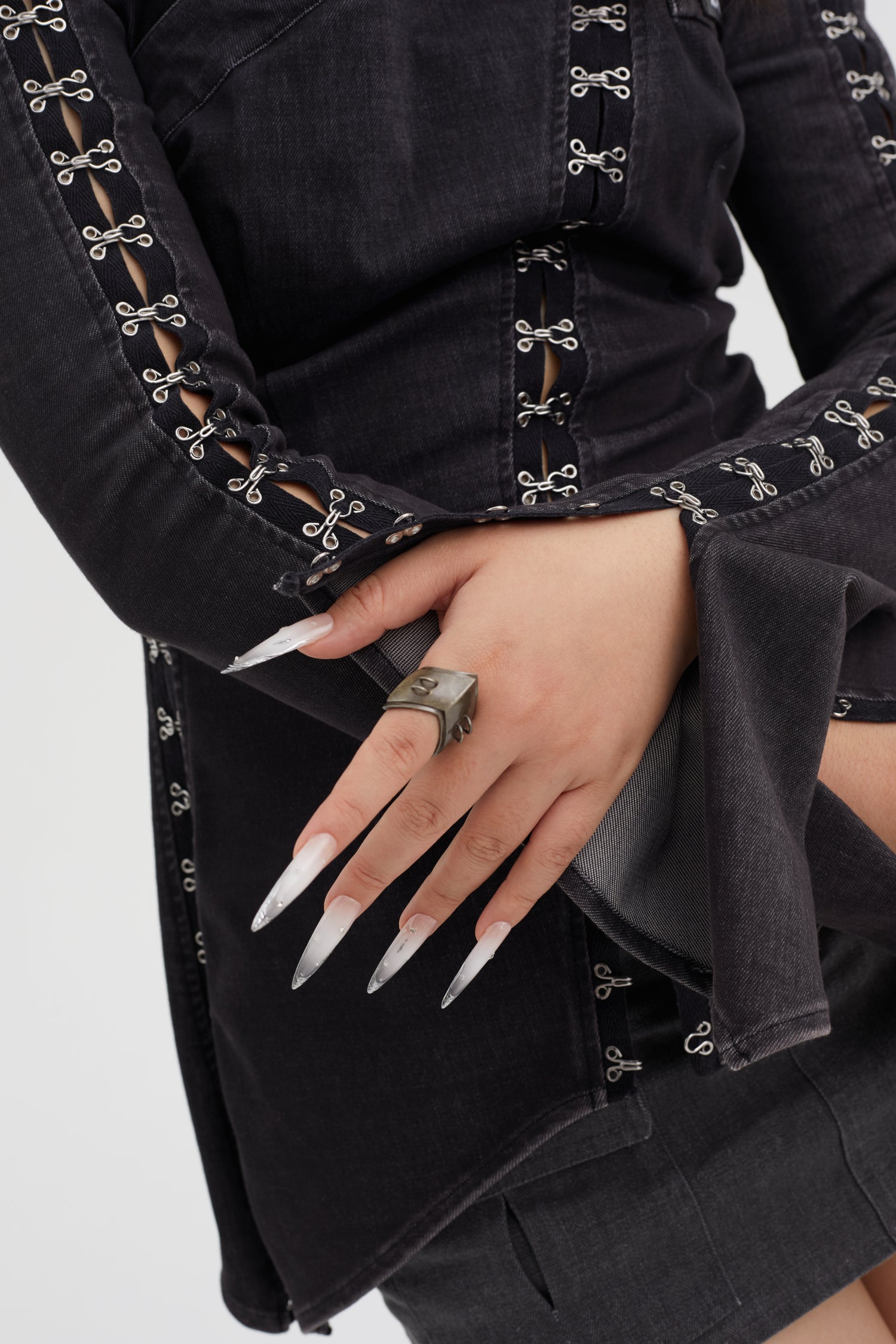 Fervooor Battle Angel Aged Bronze Armor Shield Ring