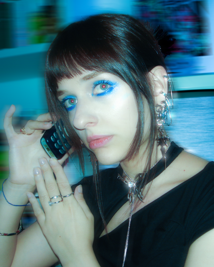 Cyber Static Look