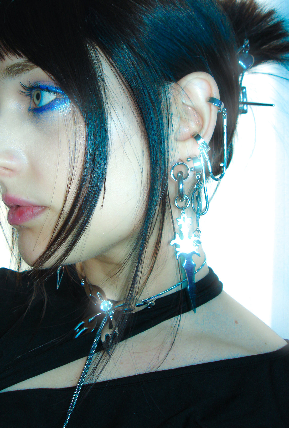 Cyber Static Look