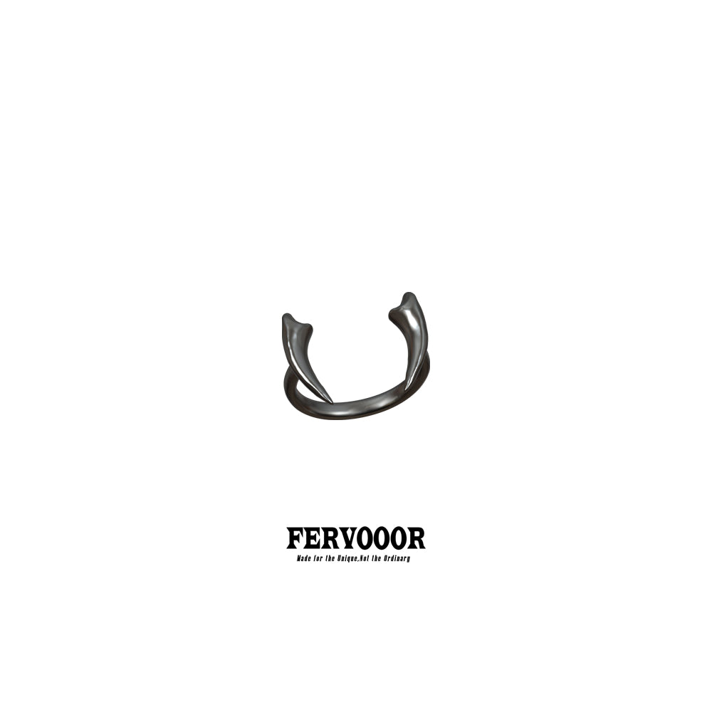 Fervooor Battle Angel Aged Bronze Hound Fang Slim Ring