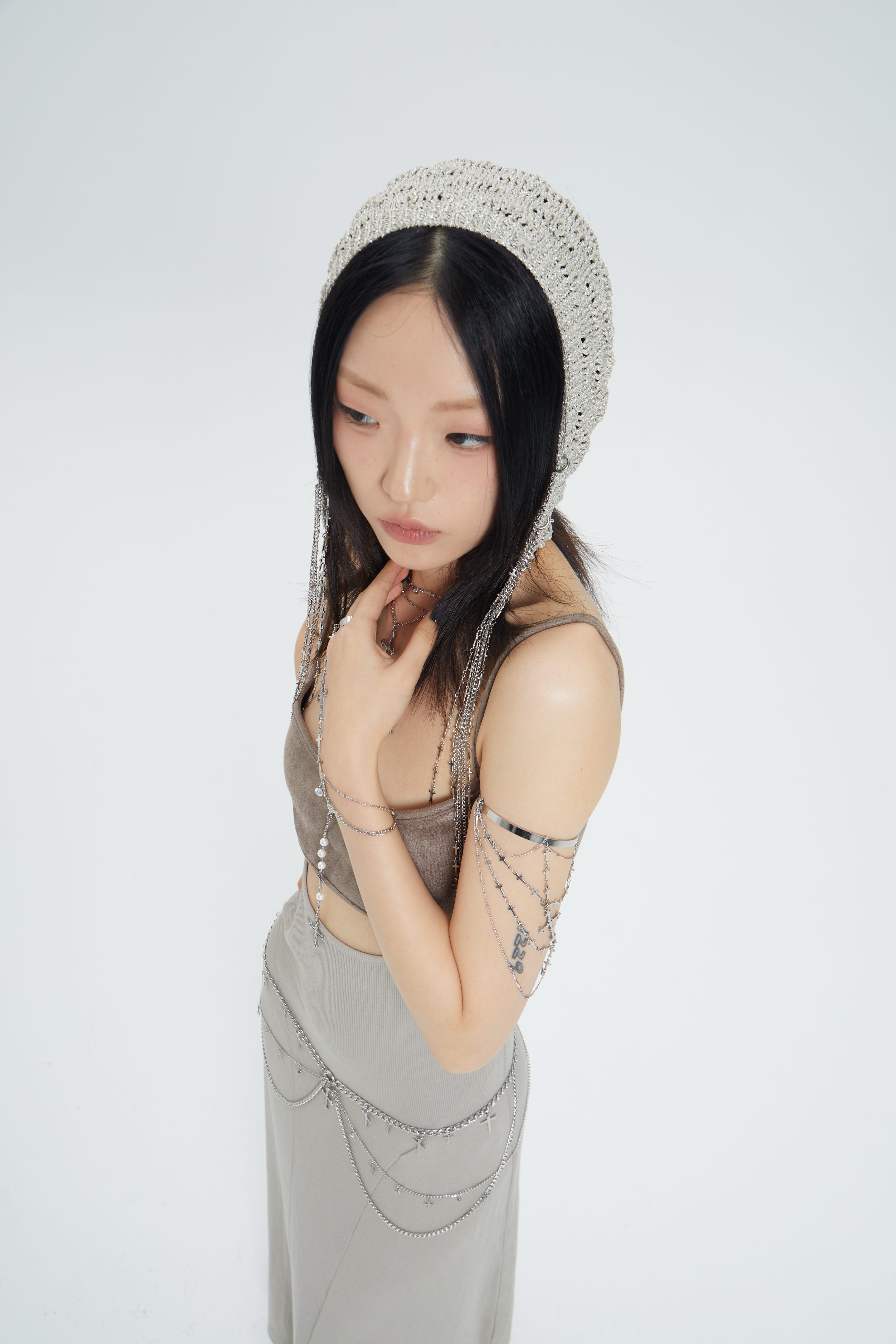 No Restock/ Fervooor Dune silver detachable chain knit beanie hat