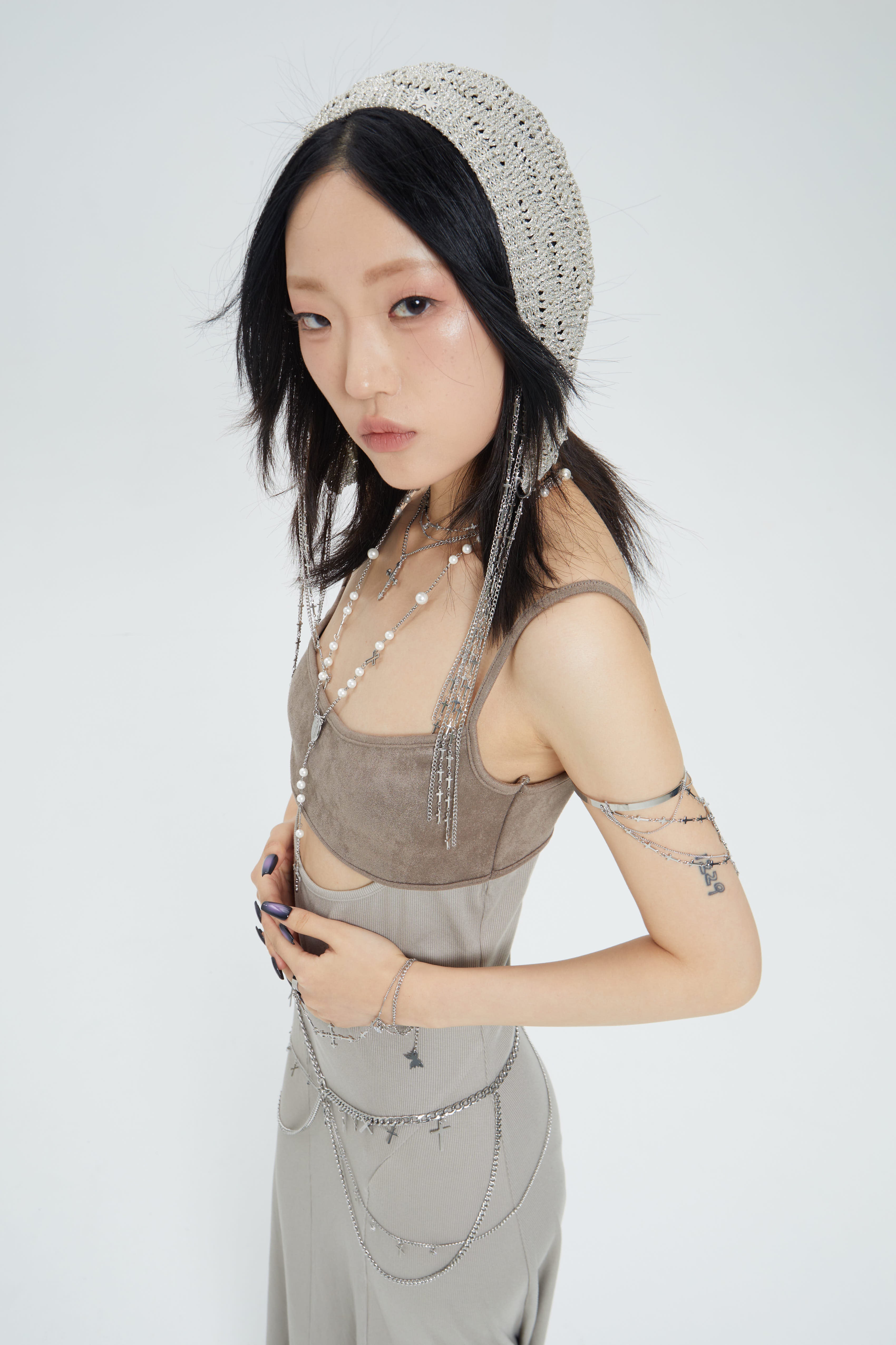 No Restock/ Fervooor Dune silver detachable chain knit beanie hat