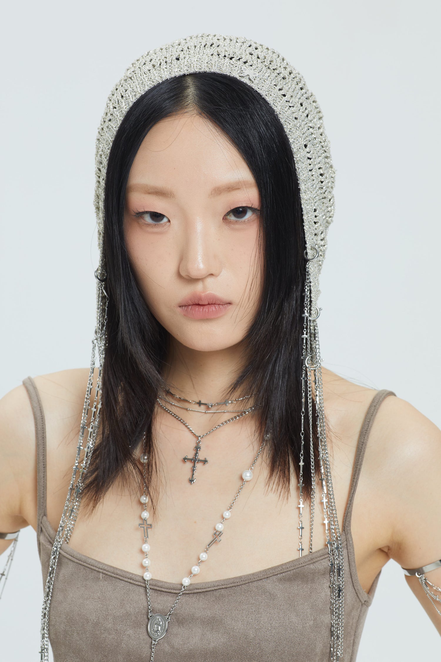 No Restock/ Fervooor Dune silver detachable chain knit beanie hat