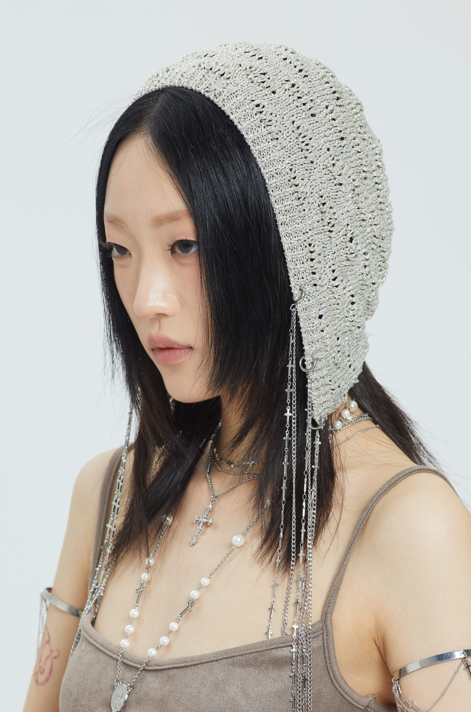 No Restock/ Fervooor Dune silver detachable chain knit beanie hat