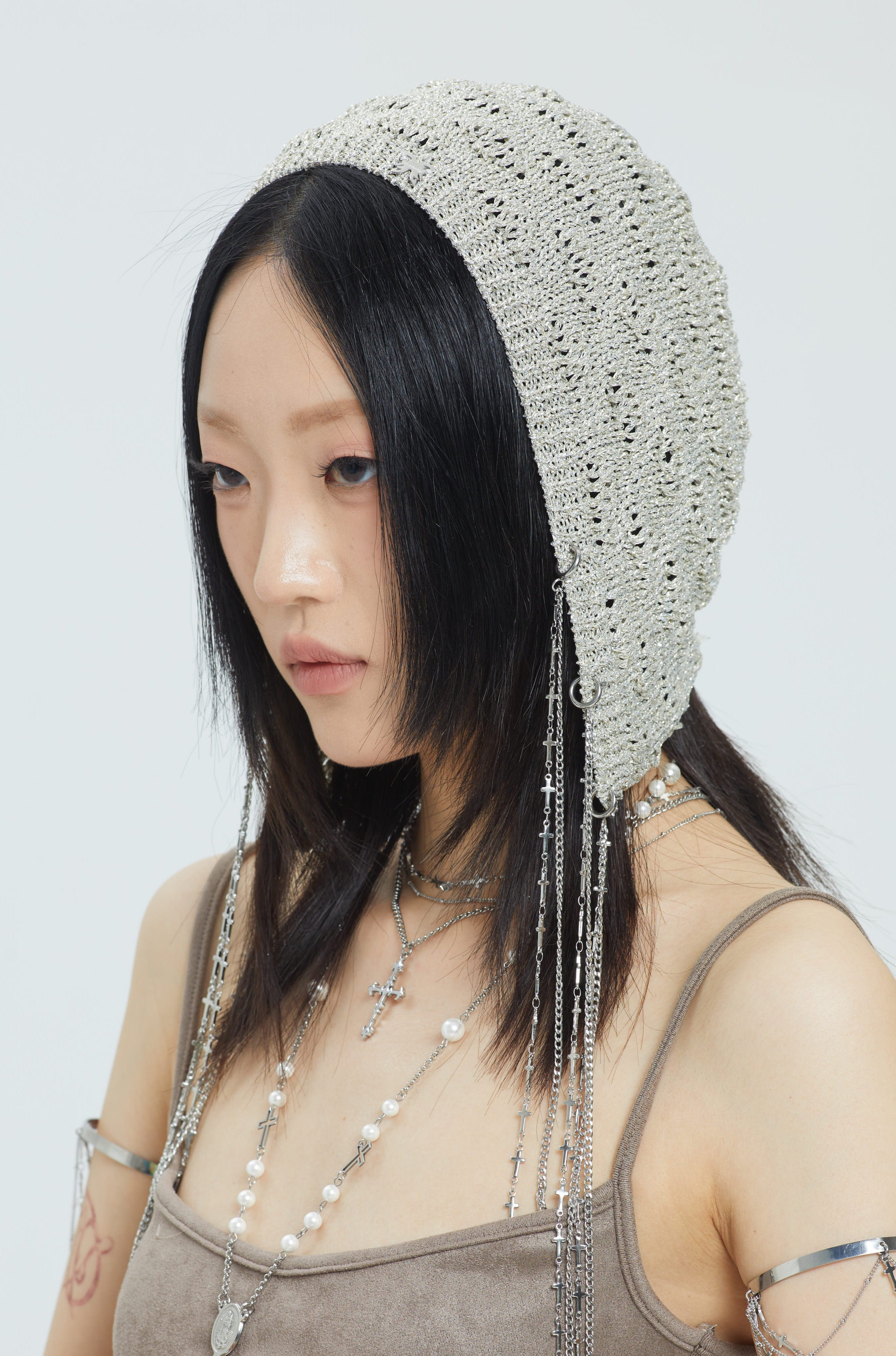 No Restock/ Fervooor Dune silver detachable chain knit beanie hat