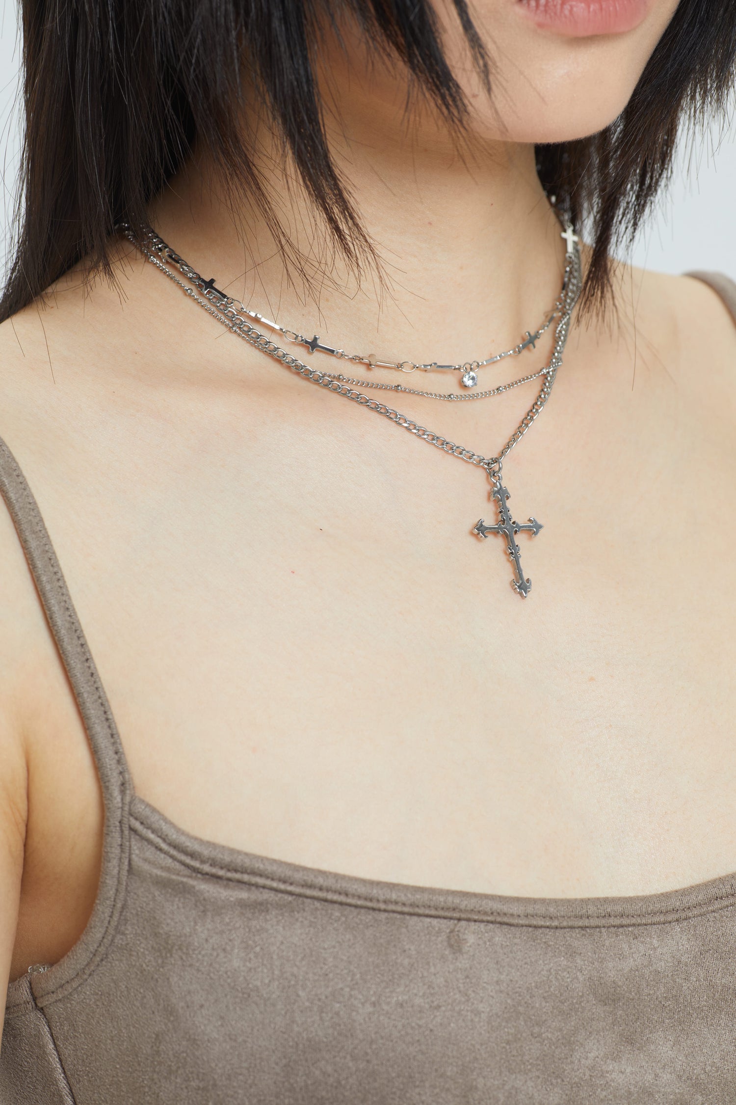 Fervooor Dune chrome heart lily crucifix choker