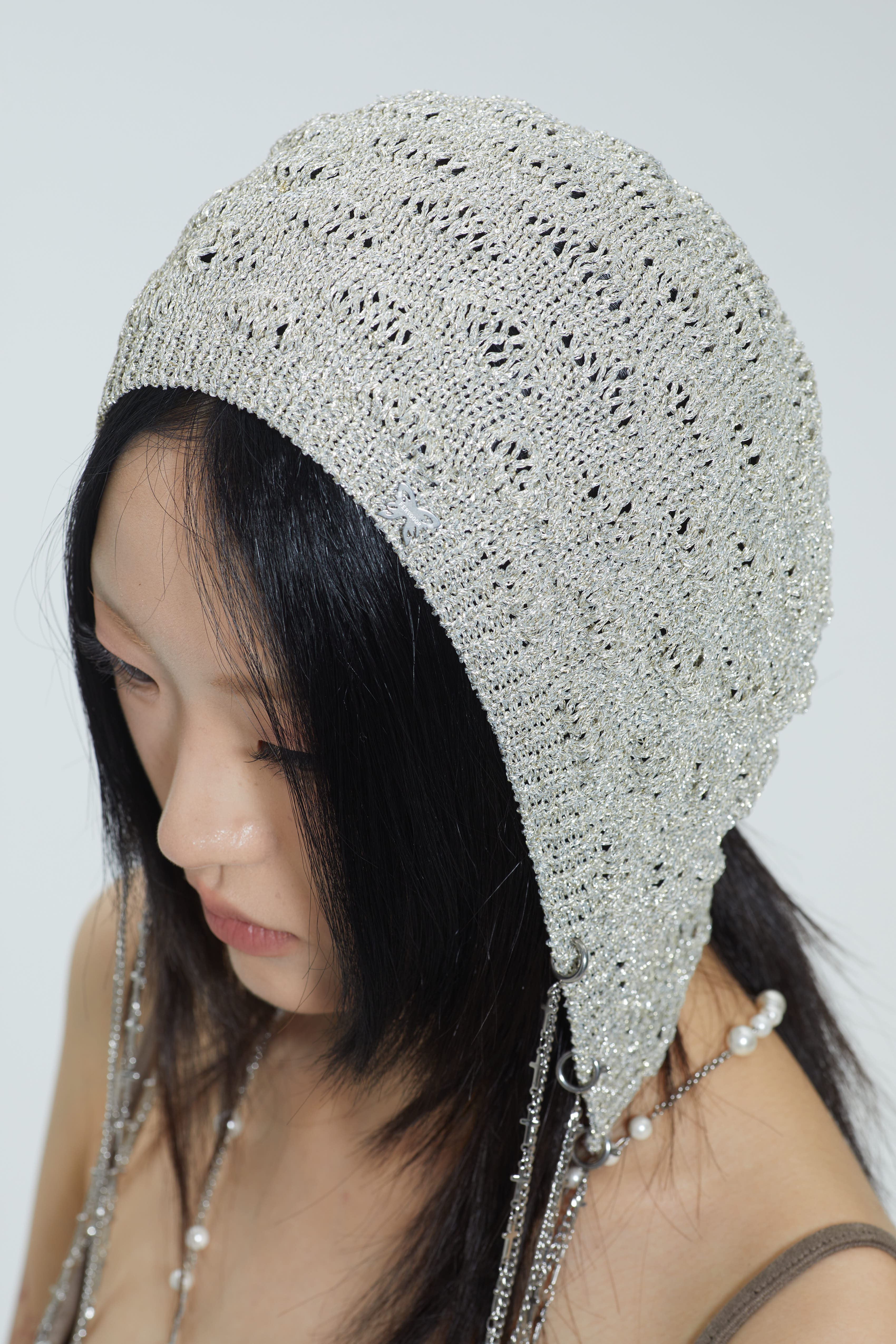 No Restock/ Fervooor Dune silver detachable chain knit beanie hat