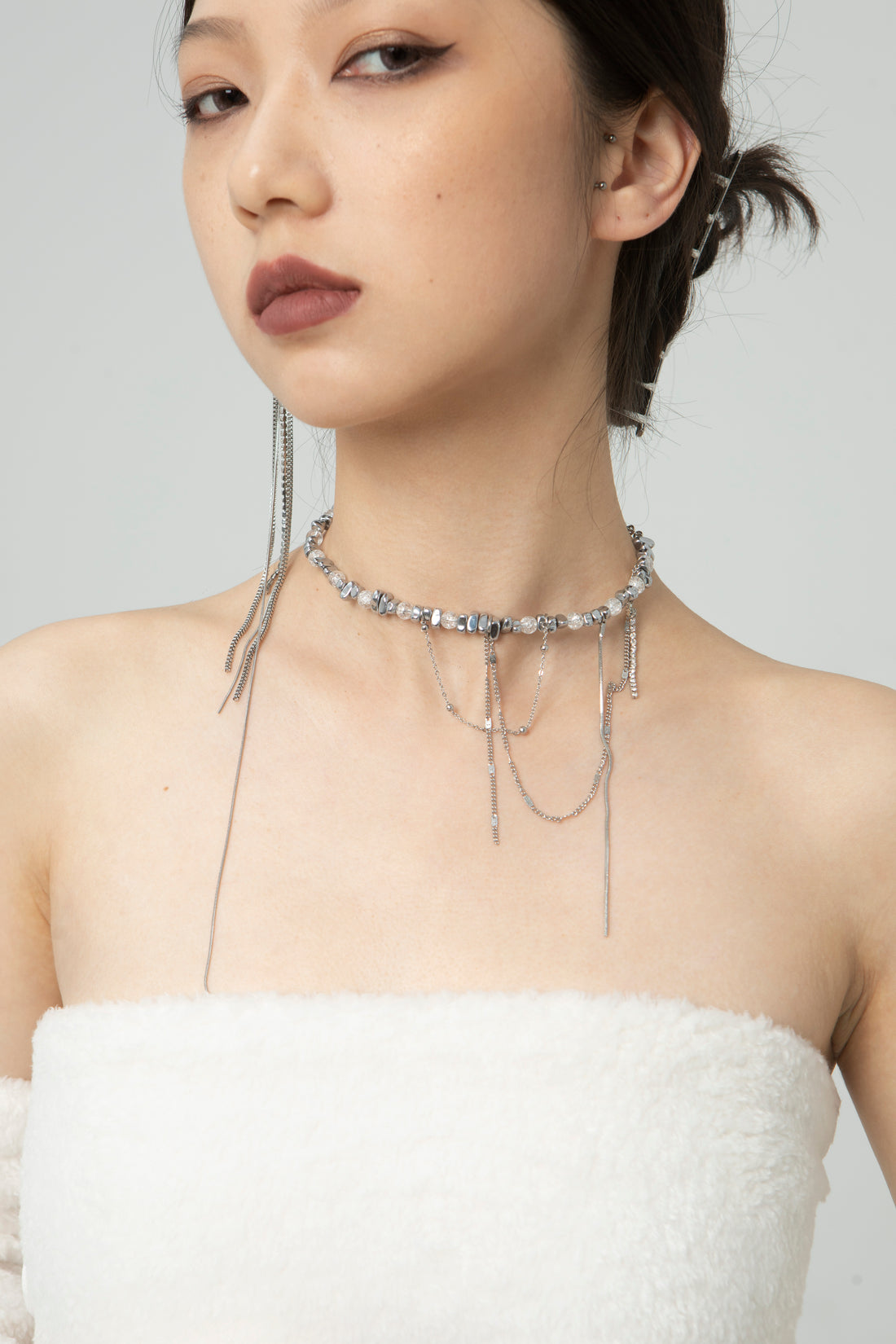 Fervooor Sliver stones tassel choker