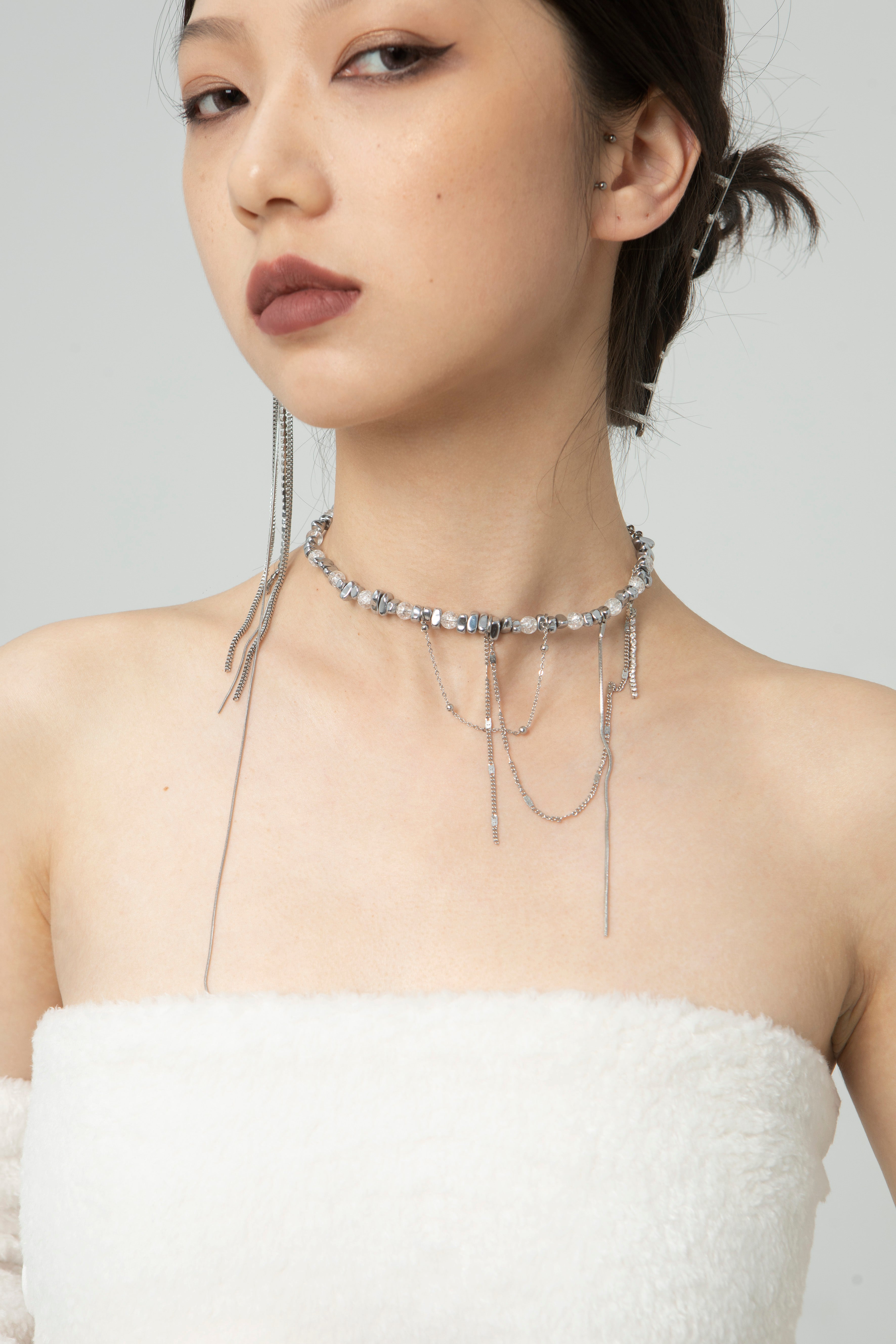 Fervooor Sliver stones tassel choker
